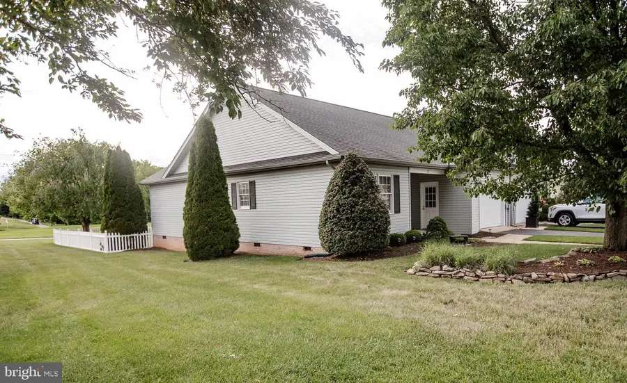 127 Westhall Dr, Charles Town, WV 25414 - #2