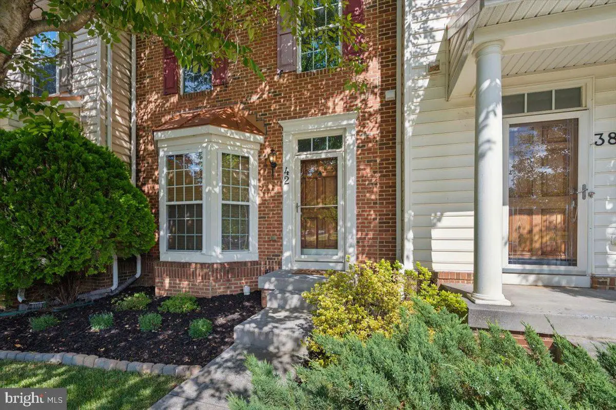 42 Payne St, Charles Town, WV 25414 - #1