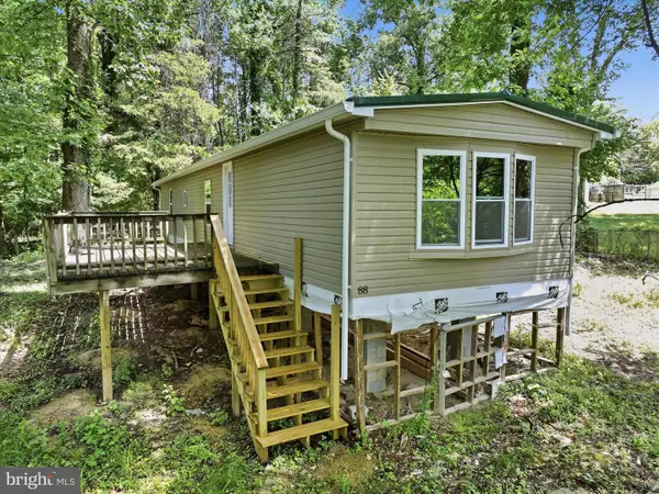 88 Campsite Ct, HARPERS FERRY, WV 25425