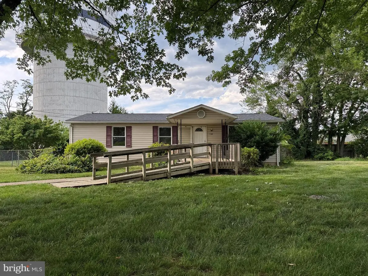7341 Martinsburg Pike, Shepherdstown, WV 25443 - #1
