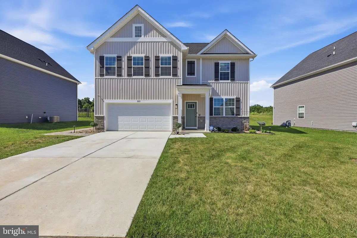 313 Atkinson St, Shenandoah Junction, WV 25442 - #1