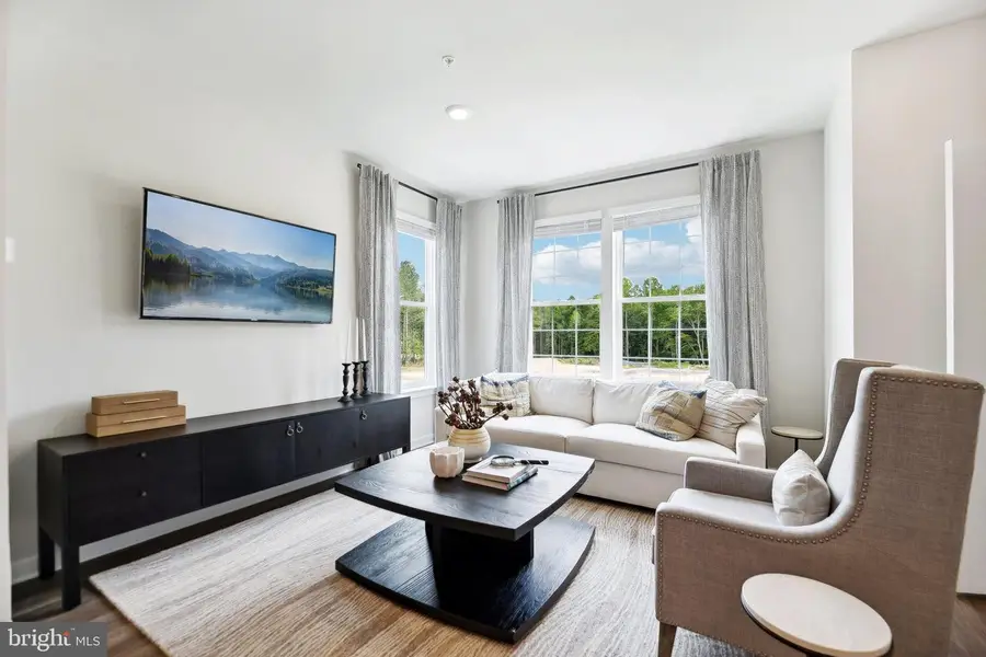 30 Valegro St, Charles Town, WV 25414 - #3