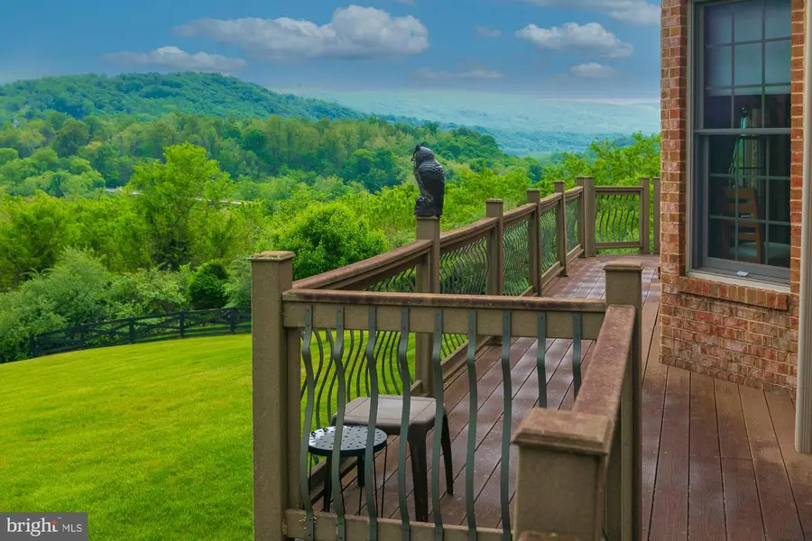 94 Falcon Ridge Dr, Charles Town, WV 25414 - #3
