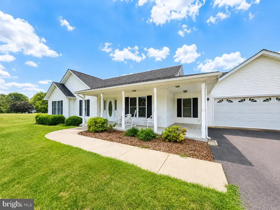 39 Grouse Knoll Ln, Summit Point, WV 25446 - #2