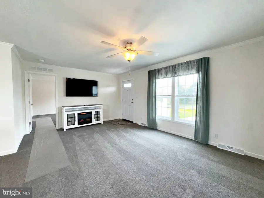 35 Fox Chase Ct, Kearneysville, WV 25430 - #2