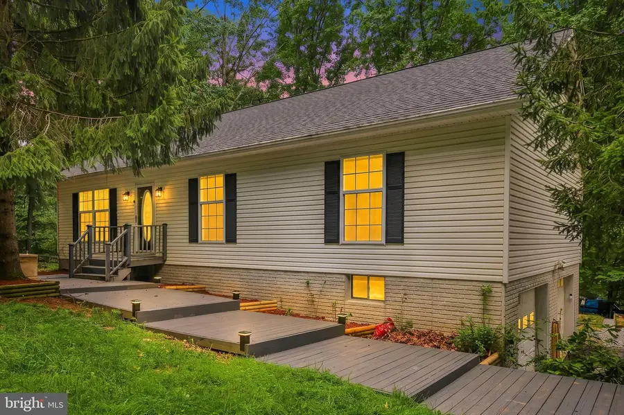 247 Maple Ridge Ln, Harpers Ferry, WV 25425 - #2