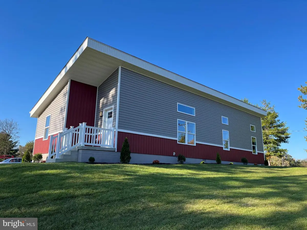 97 Fox Chase Ct, Kearneysville, WV 25430 - #1