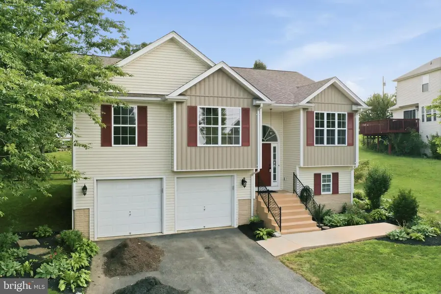 30 Monumental Dr, Charles Town, WV 25414 - #2