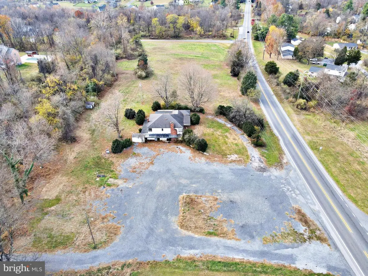 7174 Martinsburg Pike, Shepherdstown, WV 25443 - #1