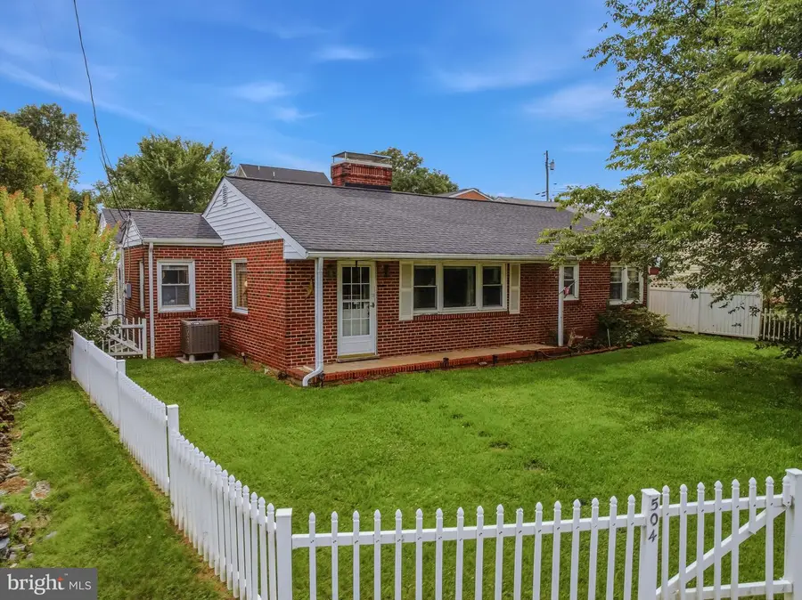 504 N Mildred St, Ranson, WV 25438 - #3