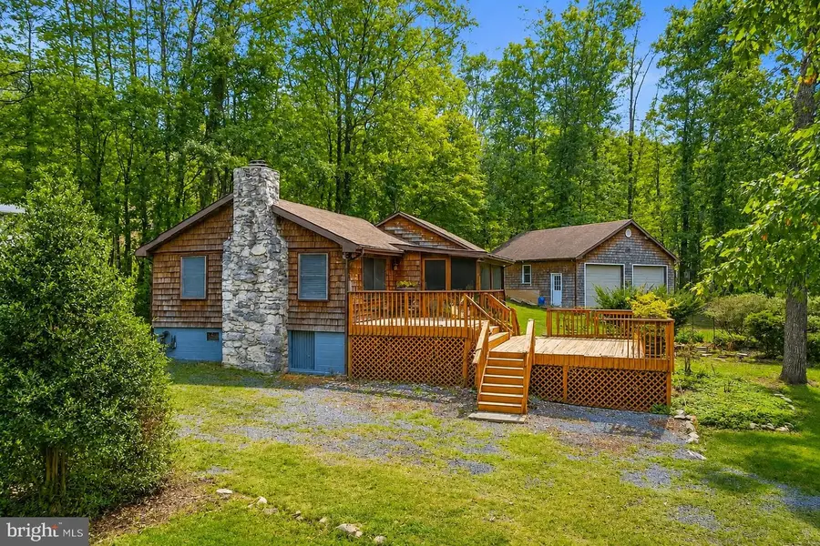 366 Huckleberry Ln, Harpers Ferry, WV 25425 - #2