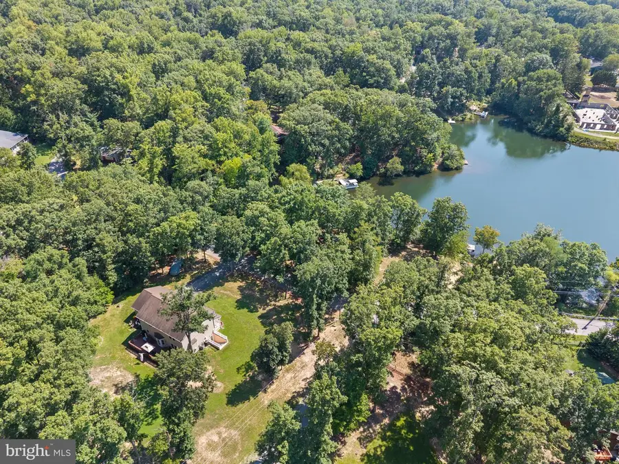 1702 Lakeside Dr, Harpers Ferry, WV 25425 - #3