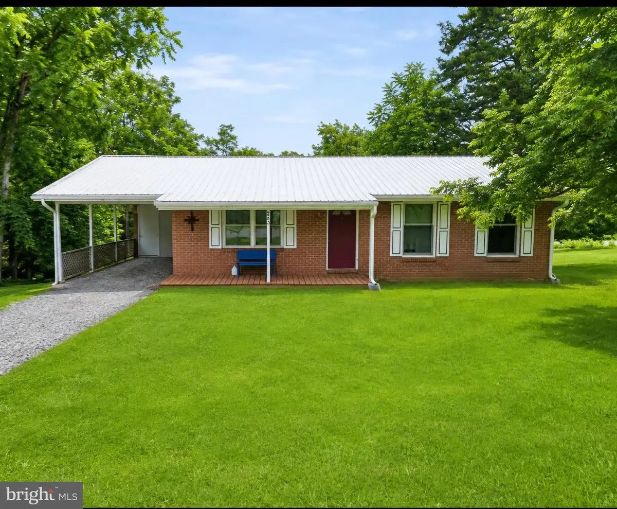 225 Cedar Hill Dr, Harpers Ferry, WV 25425 - #1