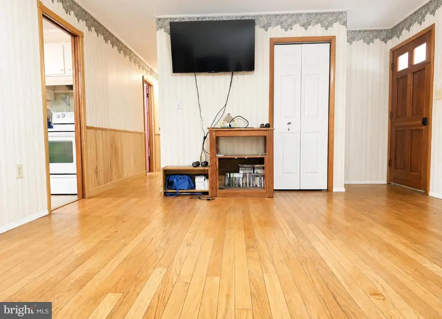 225 Cedar Hill Dr, Harpers Ferry, WV 25425 - #2