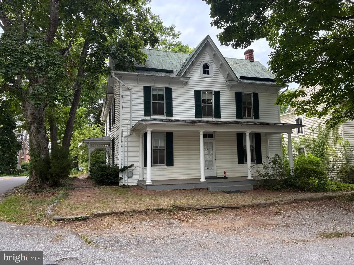 7 Old Prospect Ave, Shepherdstown, WV 25443 - #1