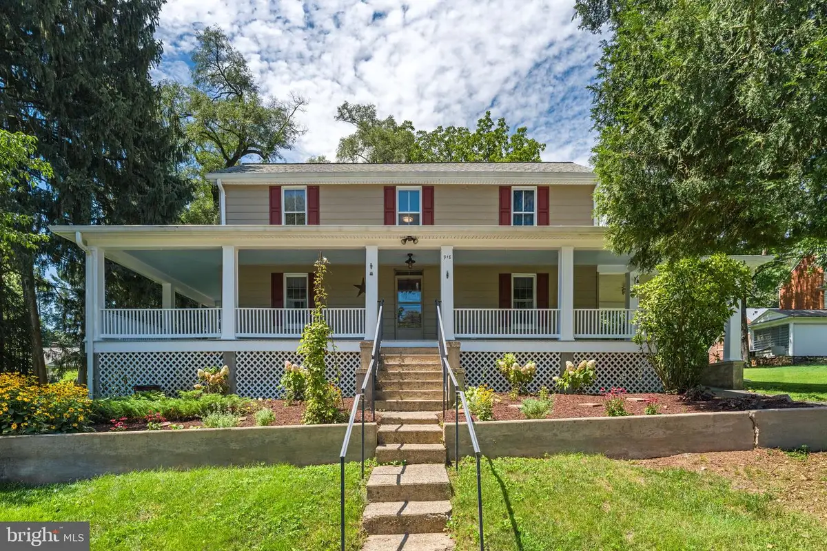 918 S Samuel St, Charles Town, WV 25414 - #1