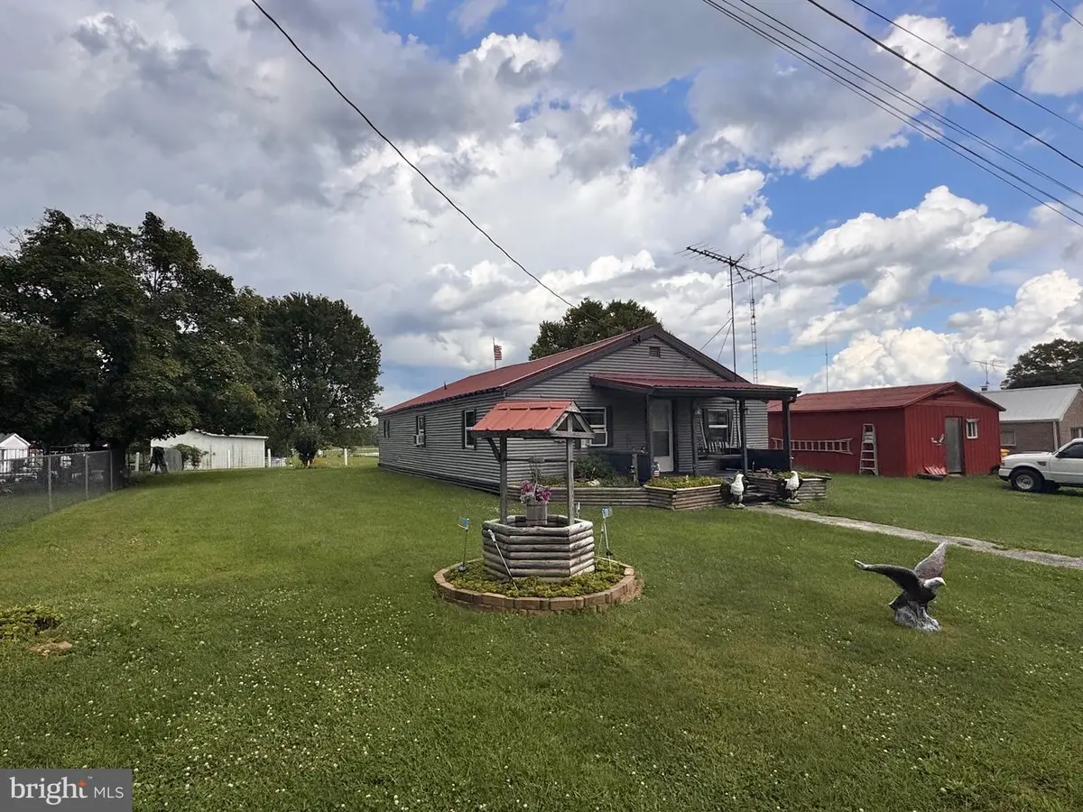 105 Marshall St, Kearneysville, WV 25430 - #1