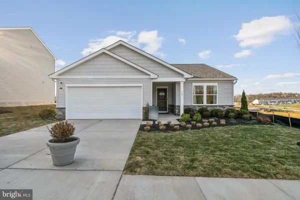 14 Empire Ln, CHARLES TOWN, WV 25414