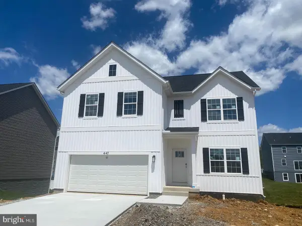 471 Buckeye Dr, SHENANDOAH JUNCTION, WV 25442