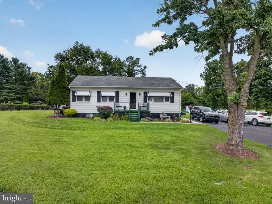 9005 Charles Town Rd, Charles Town, WV 25414 - #2