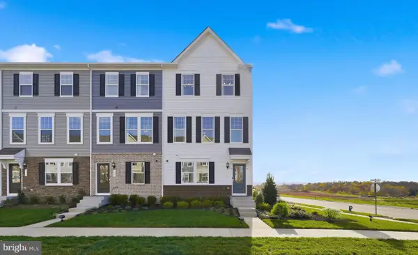 20 Democracy Mews #[478], RANSON, WV 25438