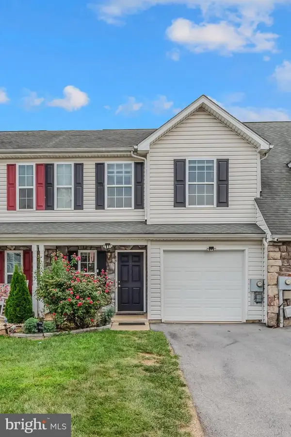 84 Fuzzy Tail Dr, RANSON, WV 25438