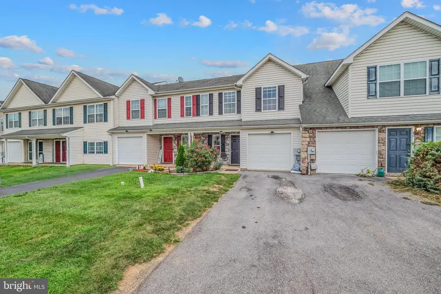 84 Fuzzy Tail Dr, Ranson, WV 25438 - #3