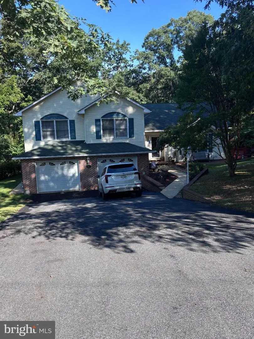 24 Sydney Cir, Harpers Ferry, WV 25425 - #1