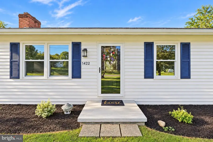 1422 Tuscawilla Dr, Charles Town, WV 25414 - #2