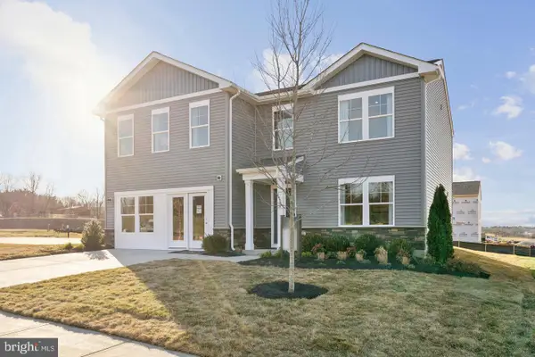 17 Upland Rd, CHARLES TOWN, WV 25414