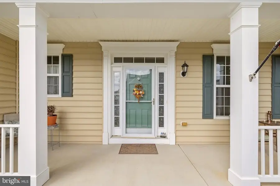 561 Chickamauga Dr, Harpers Ferry, WV 25425 - #3