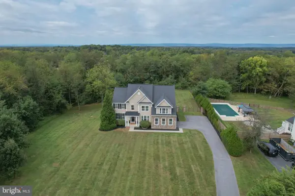 898 Declaration Dr, CHARLES TOWN, WV 25414