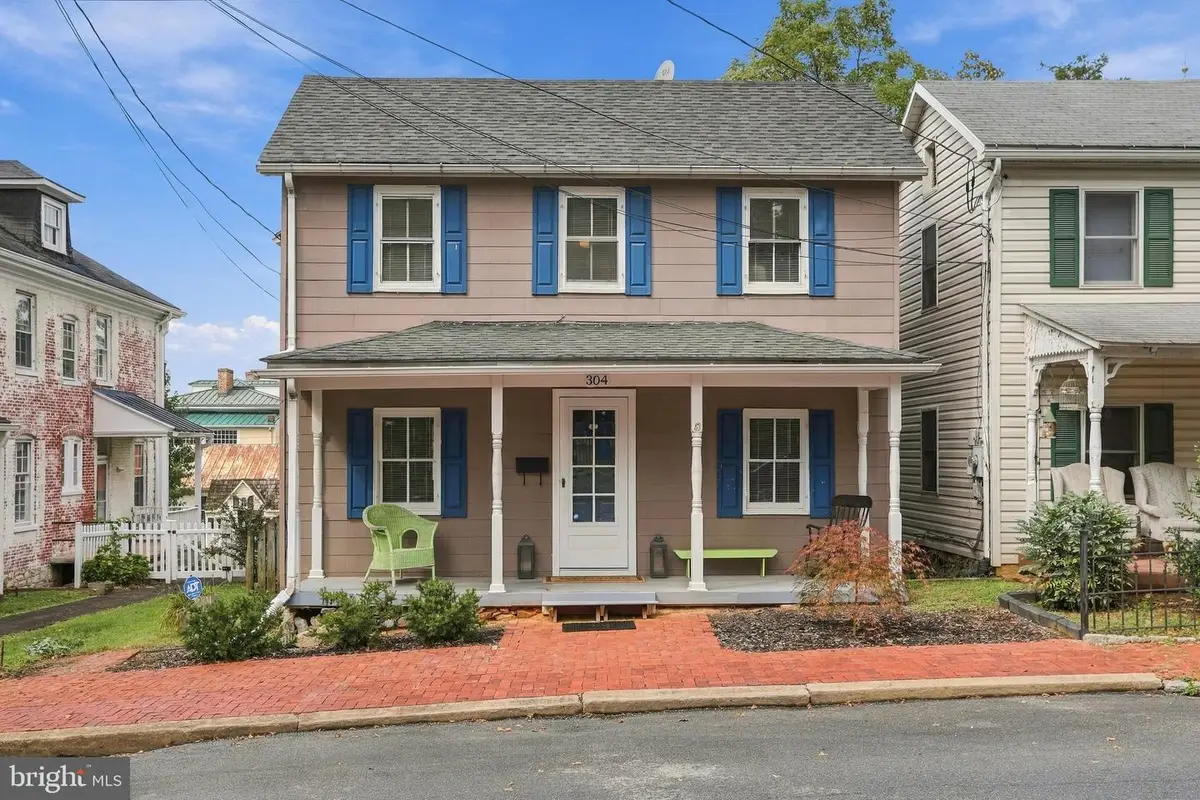 304 E Congress St, Charles Town, WV 25414 - #1