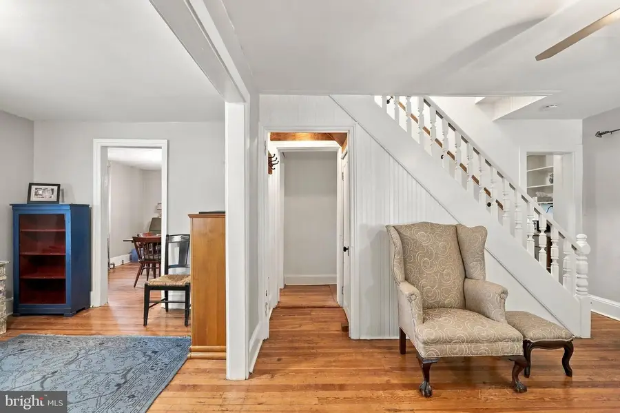 304 E Congress St, Charles Town, WV 25414 - #3