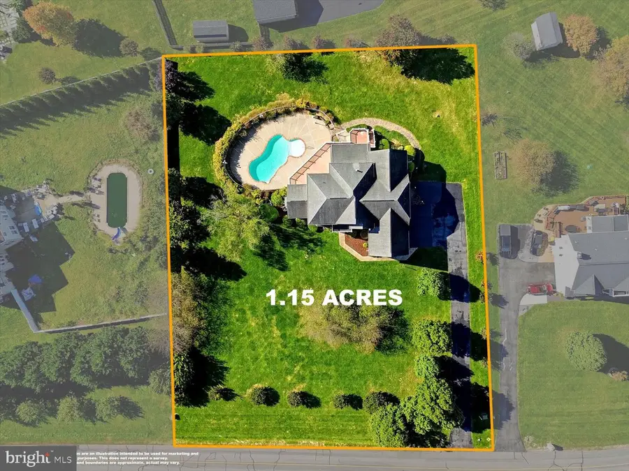 230 Hemlock Dr, Charles Town, WV 25414 - #3