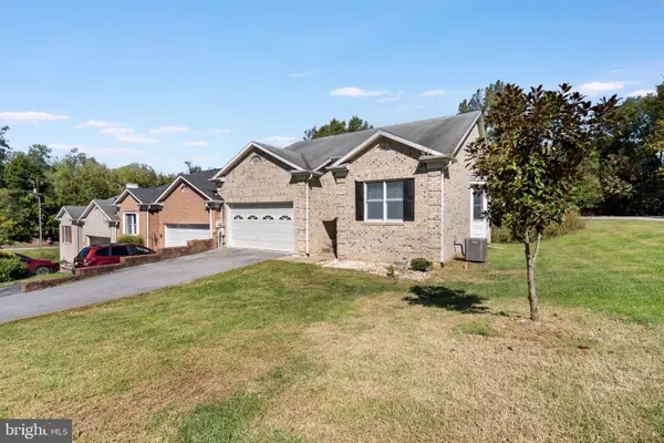 43 Bon Aire Dr, SHEPHERDSTOWN, WV 25443