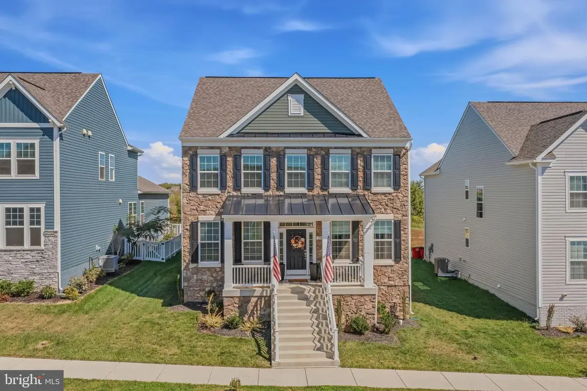 194 Holly Springs Ct, Charles Town, WV 25414 - #1