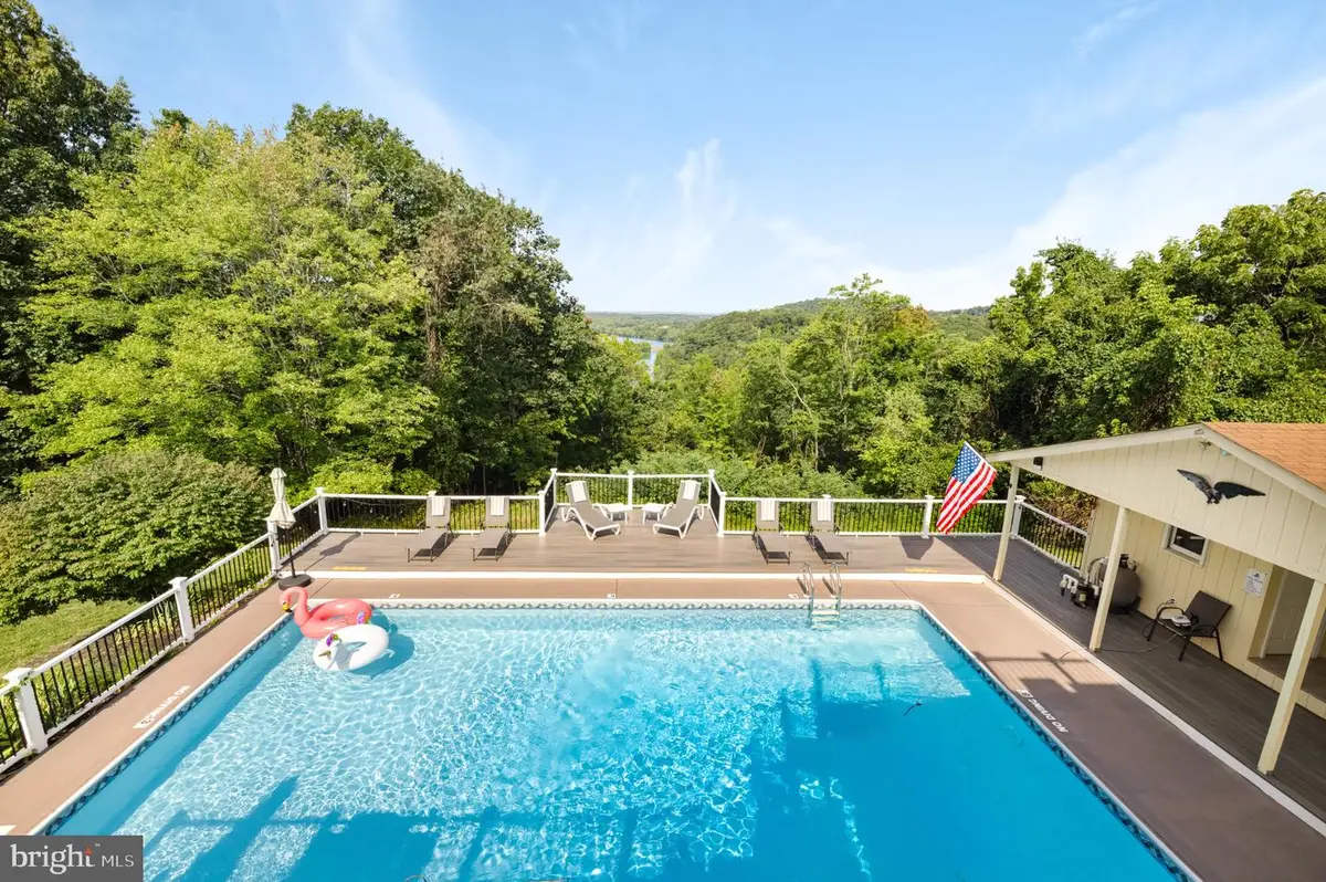 417 Hostler Rd, Harpers Ferry, WV 25425 - #1