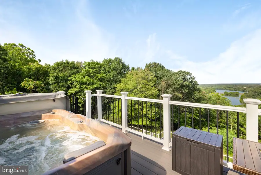417 Hostler Rd, Harpers Ferry, WV 25425 - #2