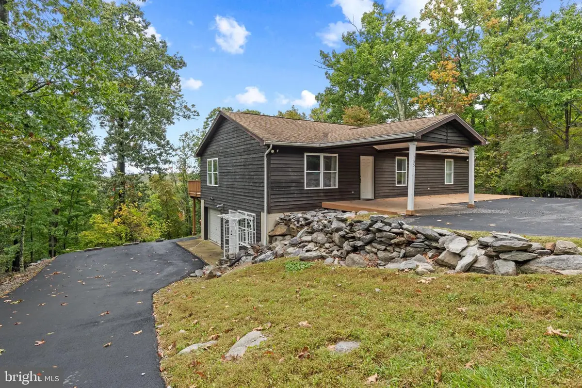 155 Fawn Dr, Harpers Ferry, WV 25425 - #1