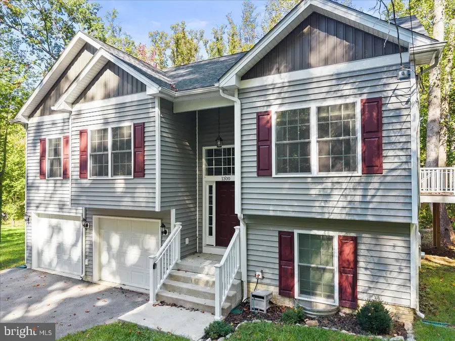 1300 Shenandoah River Dr, Harpers Ferry, WV 25425 - #3