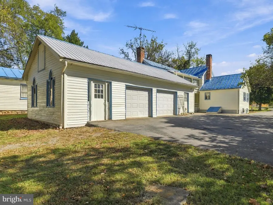 11447 Leetown Rd, Kearneysville, WV 25430 - #3