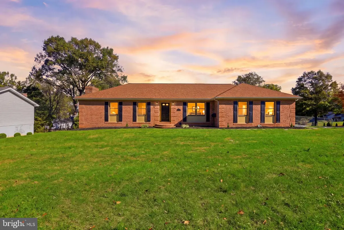 19 Fenway Dr, Charles Town, WV 25414 - #1