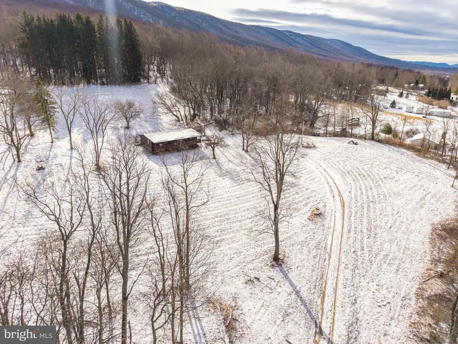 5344 Back Valley Rd, Lindside, WV 24951 - Image #2