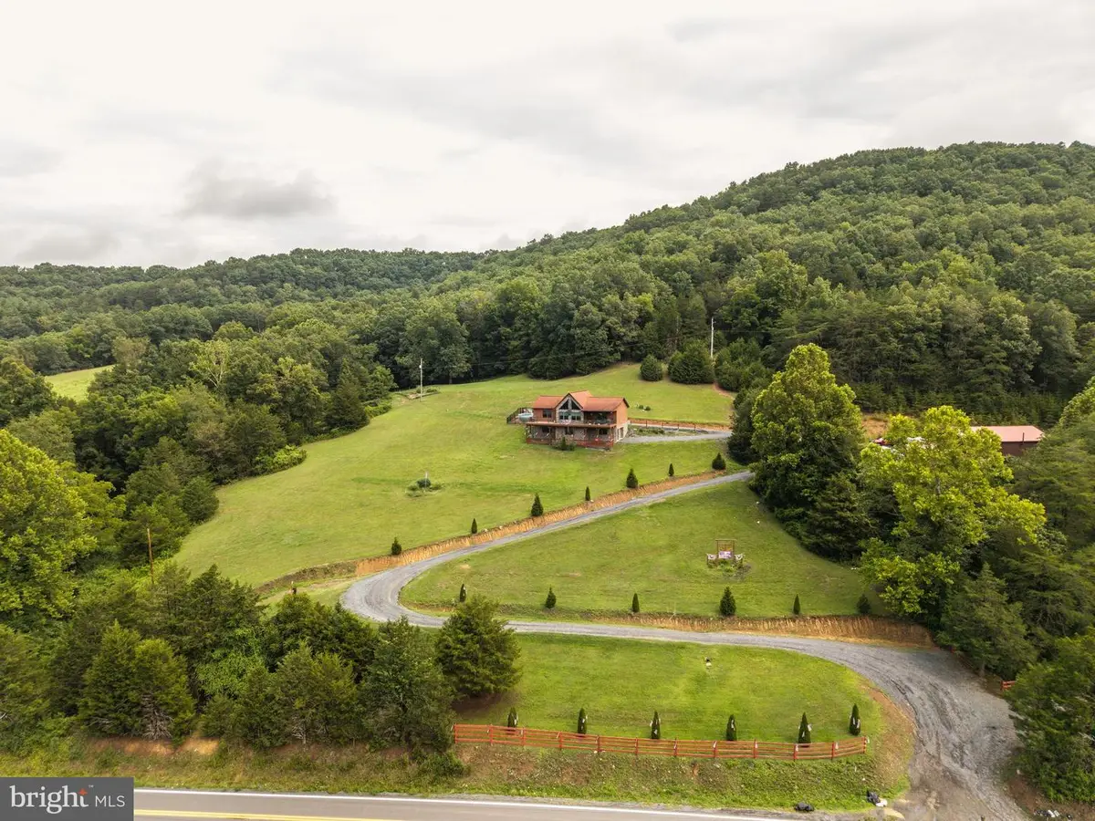 11 Crest View Dr, Greenville, WV 24945 - #1