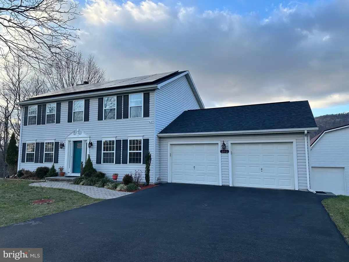 382 Ridgewood Dr, Fort Ashby, WV 26719 - Image #1