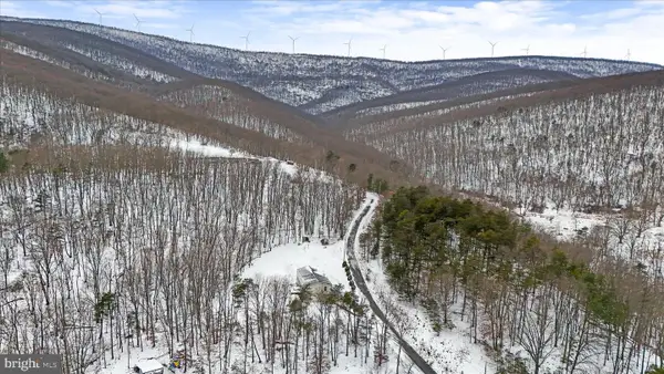 875 Pinepointe Dr, KEYSER, WV 26726