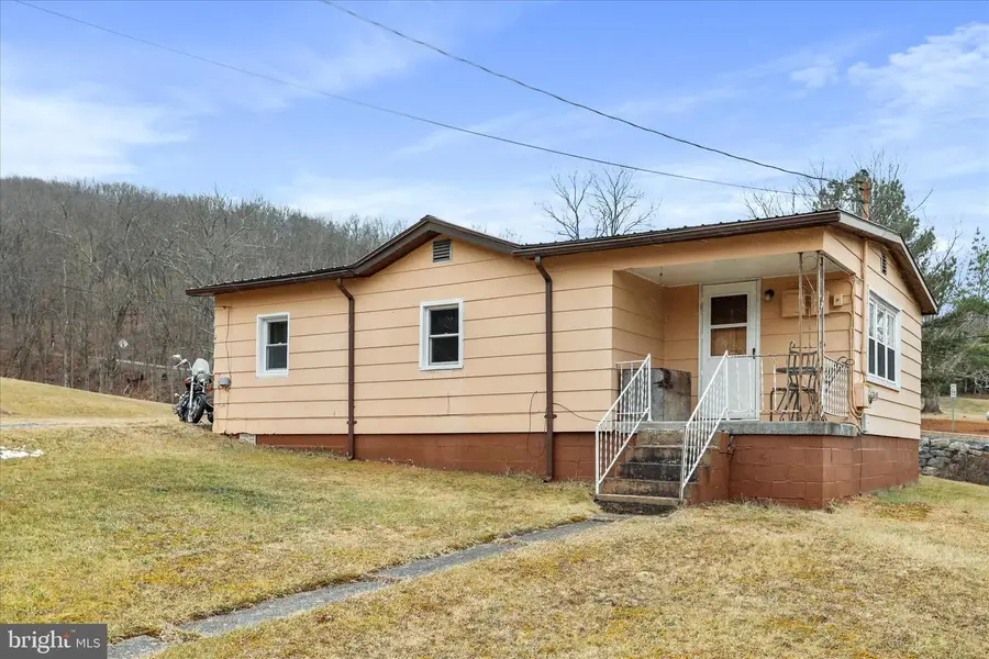 48 Wayland Dr, Keyser, WV 26726 - #2