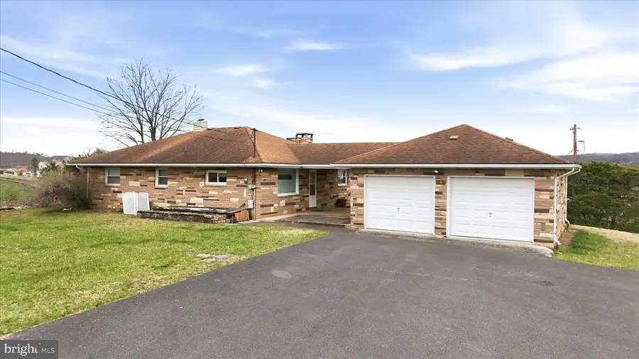 58 N Easy St, Fort Ashby, WV 26719 - #2