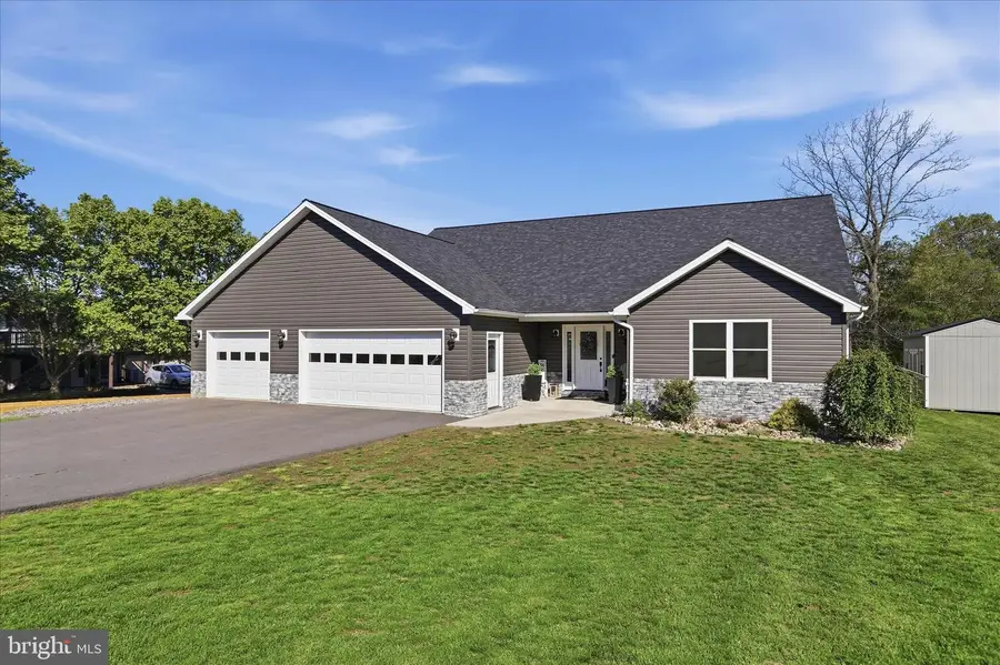 41 Leota St, Fort Ashby, WV 26719 - #3